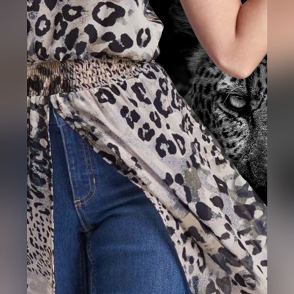 Venus Animal Print Maxi top. Size S. New In Package - Picture 3 of 11